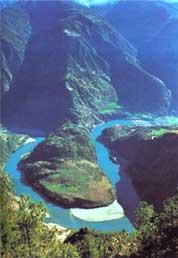 澜沧江梅里大峡谷