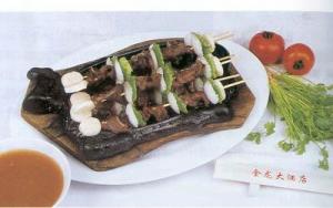 铁板羊肉串