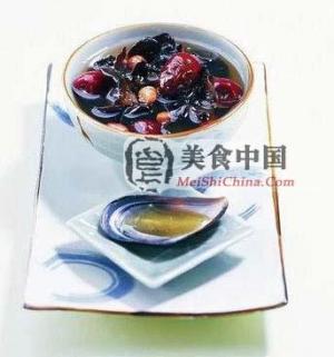 花生红枣养血汤