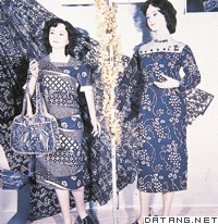 中国贵州蜡染服装