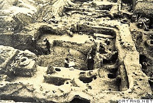 半坡遗址发掘现场