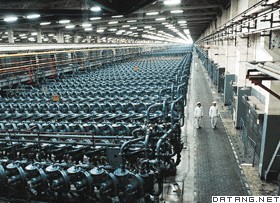 铀同位素离心分离法用的离心机级联装置