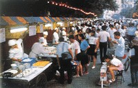 北京东安门小吃夜市