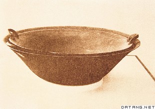 佛山铁锅是清代佛山铁冶业的主要产品